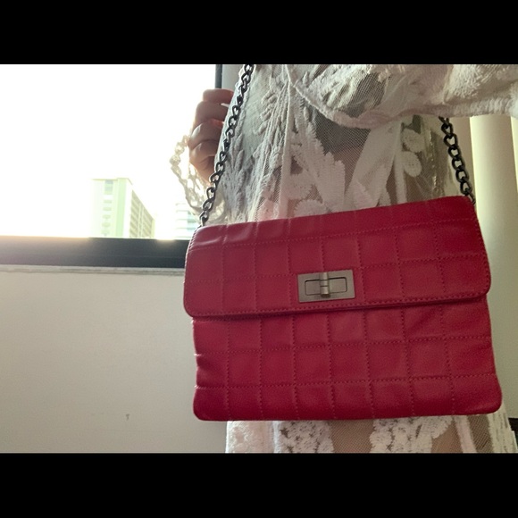 Vintage Pink Lambskin Chanel Chocolate Bar Clutch - Picture 8 of 8